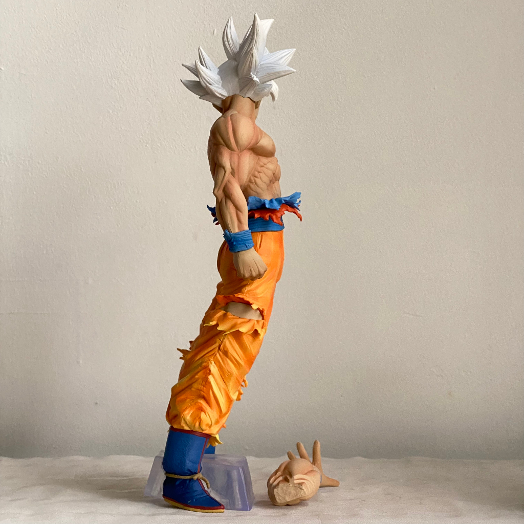 Mô hình Goku Ultra instinct cao 33Cm - Goku bản năng vô cực có 2 tay thay thế cực nét - dragonball super figure