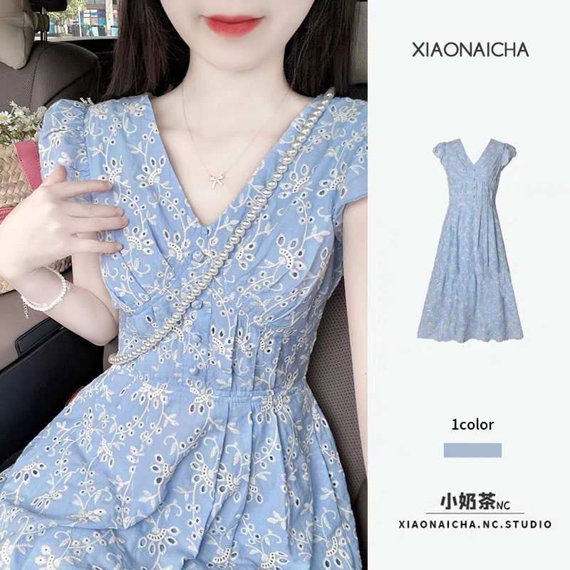 Đầm xanh ren thô thêu hoa trắng