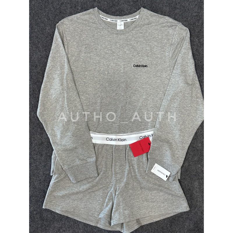 Áo Sweatshirt Calvin Klein Logo Thêu Chữ Basic