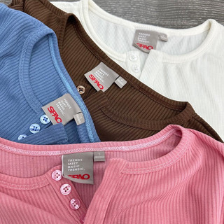 Áo thun gân croptop phối nút Spao COBÉ