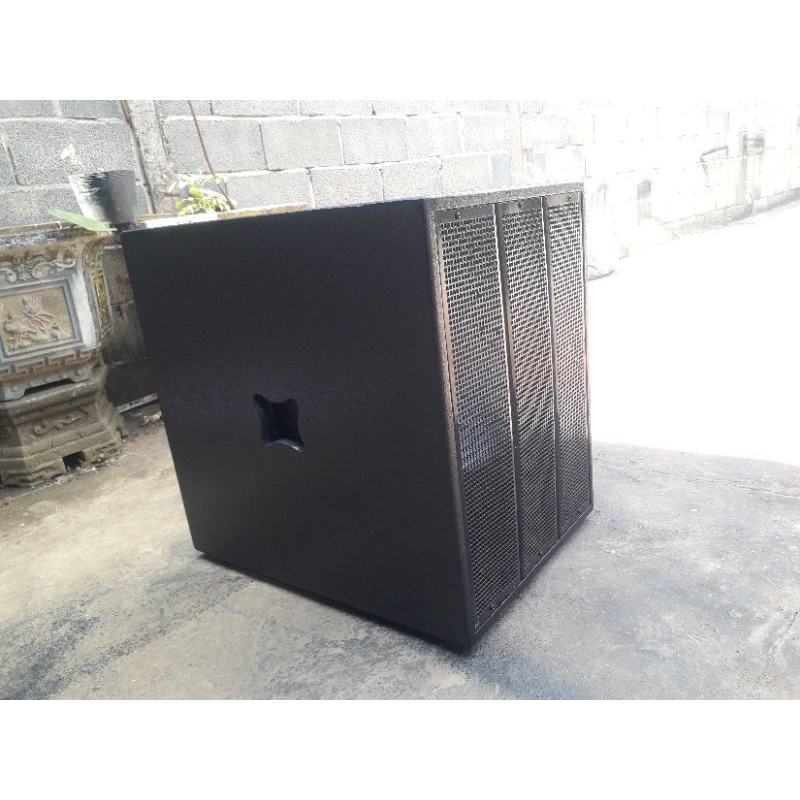 1 cái vỏ sub hơi 40