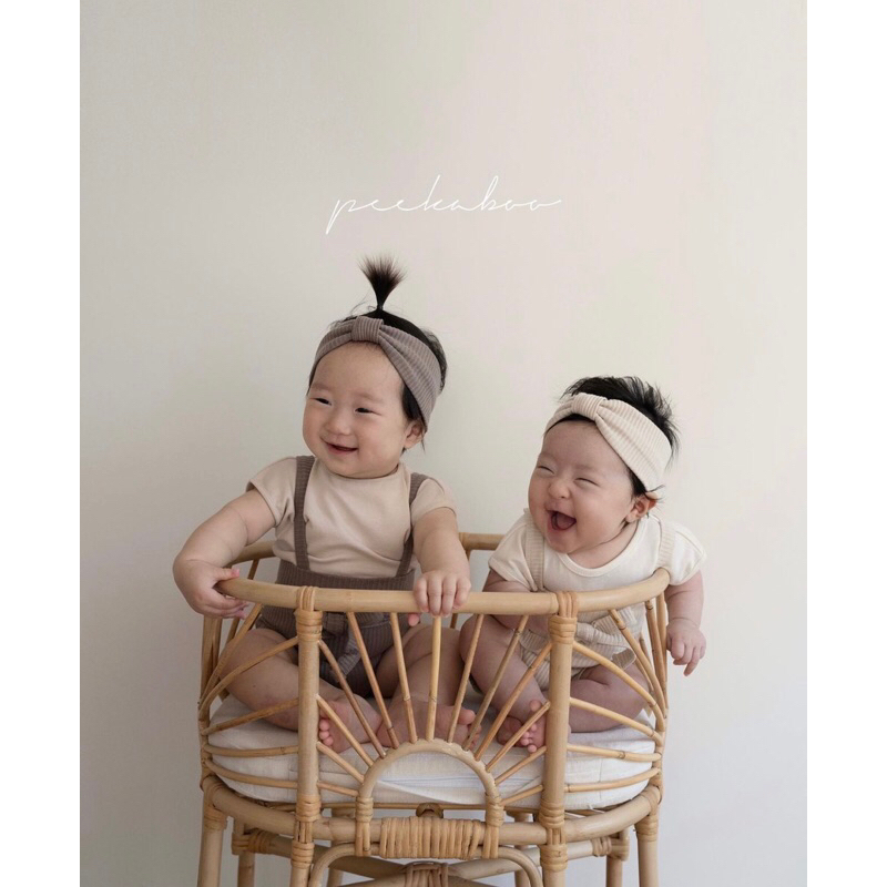 Peekaboo quần yếm cột nơ Loopy + turban