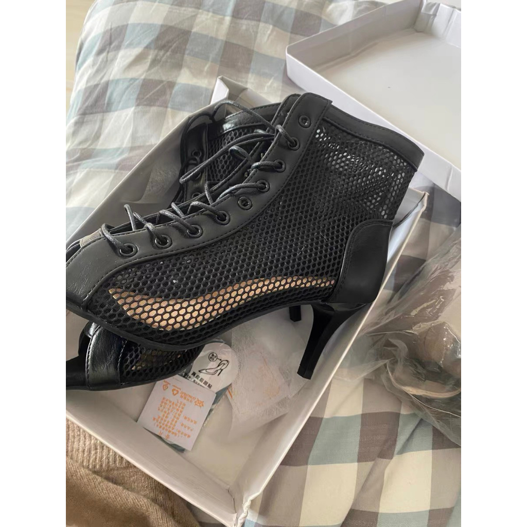 Size 34-41 Boots lưới đen/trắng hở mũi gót nhọn 11cm sang chảnh