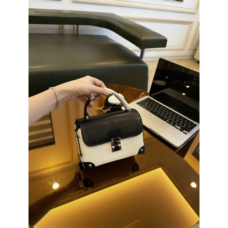 Túi đeo chéo xách tay HỘP ĐINH khoá sập chống rơi đồ quai da phong cách trẻ trung T700