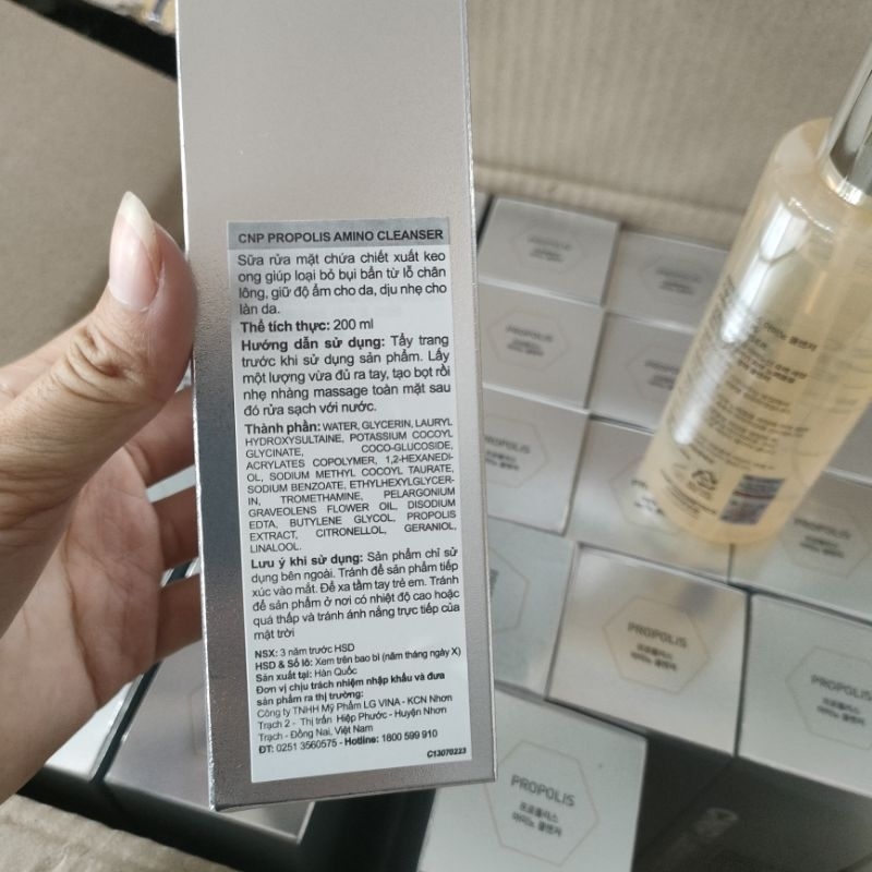 Sữa Rửa Mặt Keo Ong CNP 200ml