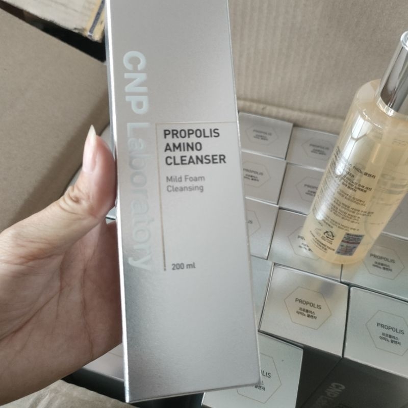 Sữa Rửa Mặt Keo Ong CNP 200ml