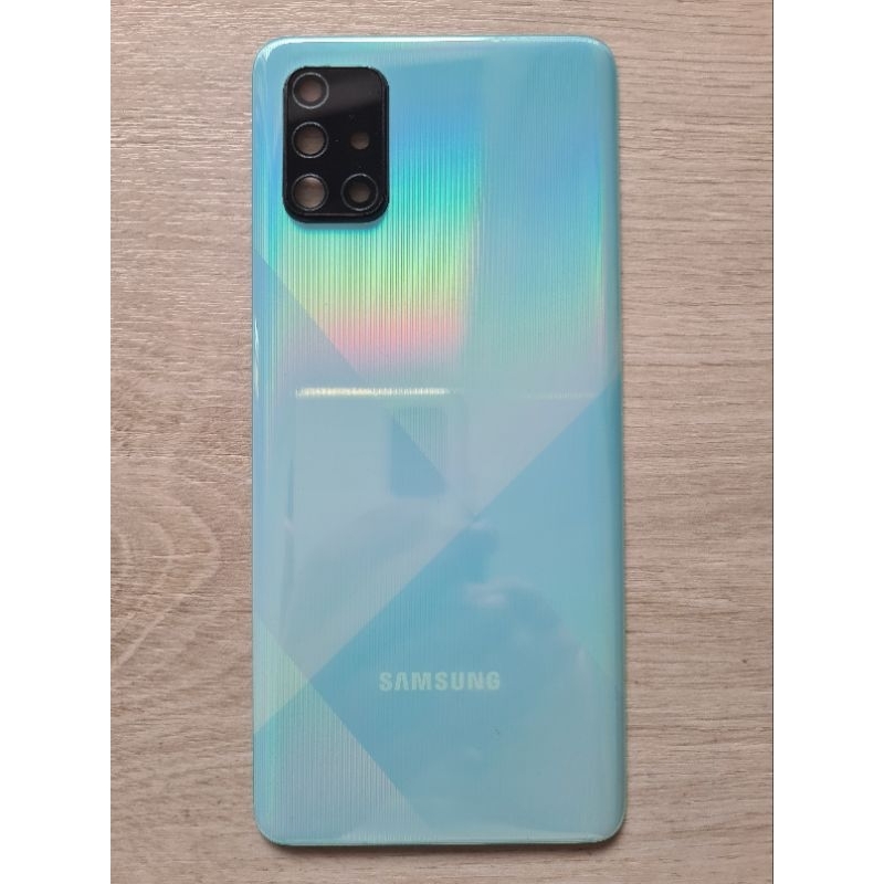 Nắp lưng Samsung A71 SM-A715F , có kính camera sau , không có keo mặt sau