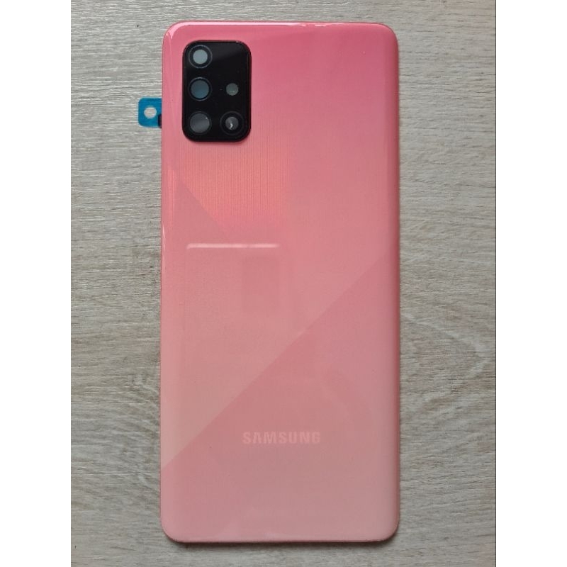 Nắp lưng Samsung A71 SM-A715F , có kính camera sau , không có keo mặt sau
