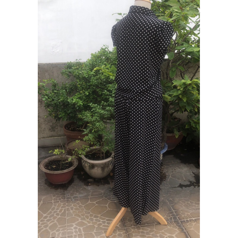 Bộ nữ đen chấm bi