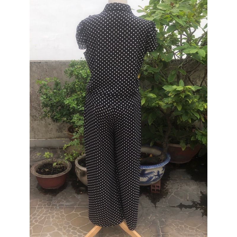 Bộ nữ đen chấm bi