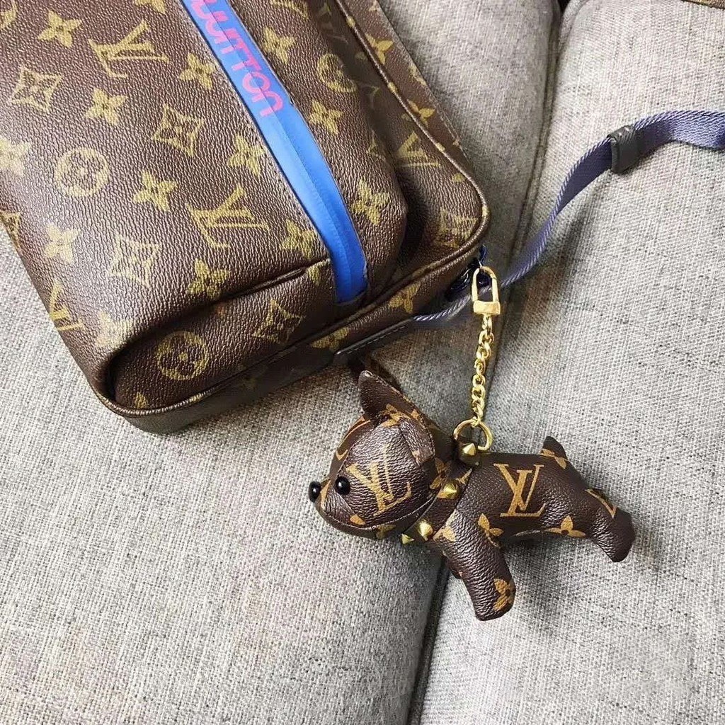 Móc khóa chó lv sang trong