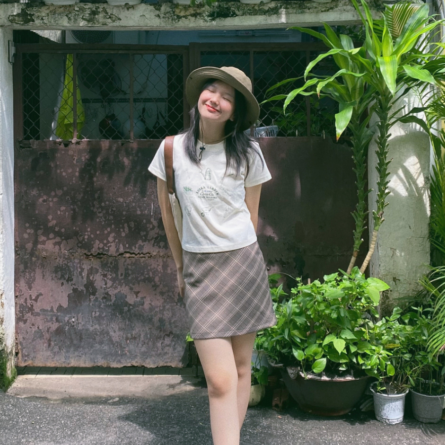 Áo thun trơn nữ cổ tròn - Baby Tee "Chăm Chỉ"  Aufra Studio