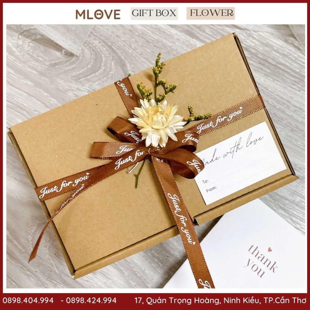 Hôp đựng quà tặng bạn gái - Hộp quà tặng bạn trai, tặng người yêu trang trí hoa khô siêu đẹp có sẵn nhiều kích thước
