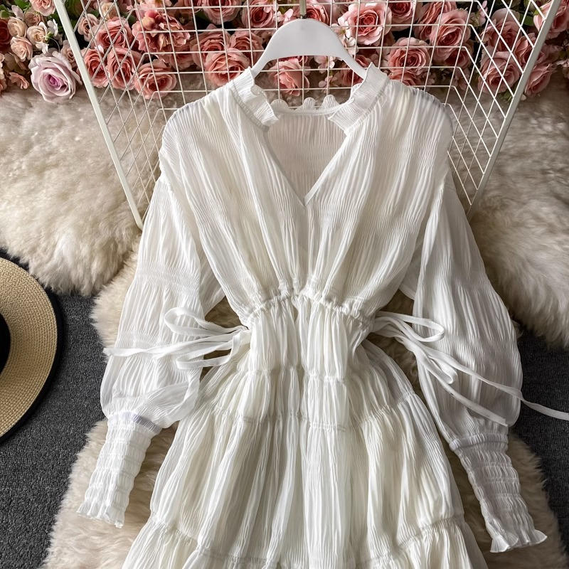 Set đầm hai dây trơn + váy co giãn trắng siêu xinh