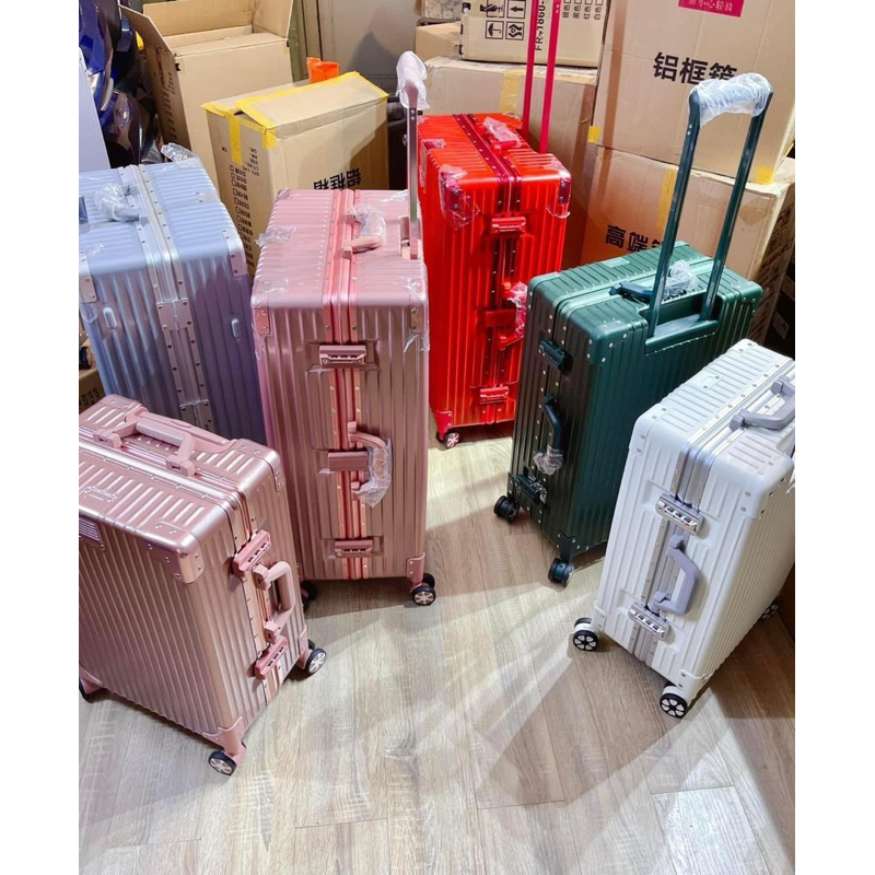 Vali khung nhôm khóa sập hàng nội địa Trung Quốc 🇨🇳 . có Size 20-24-28.