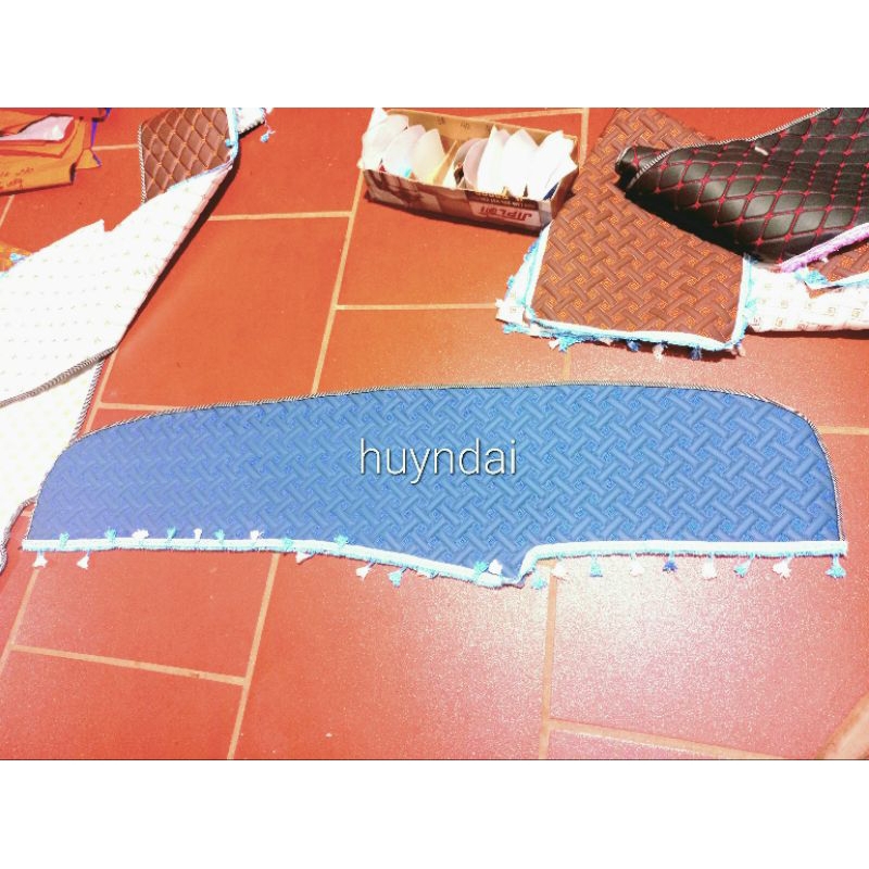 Thảm táp lô xe COUNTY 29 chỗ