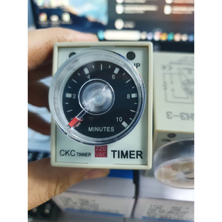 Timer cơ ah3-3 rơ le thời gian 8 chân tròn điện áp 220vac tặng kèm chân đế pf083a