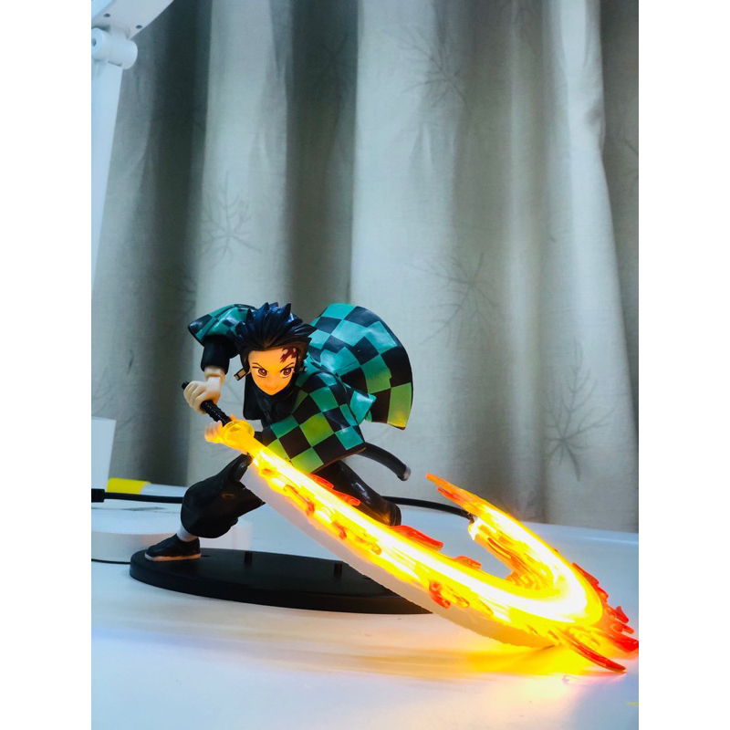 Mô hình Kamado Tanjiro trạng thái chiến đấu - Mô hình Kimetsu no yaiba
