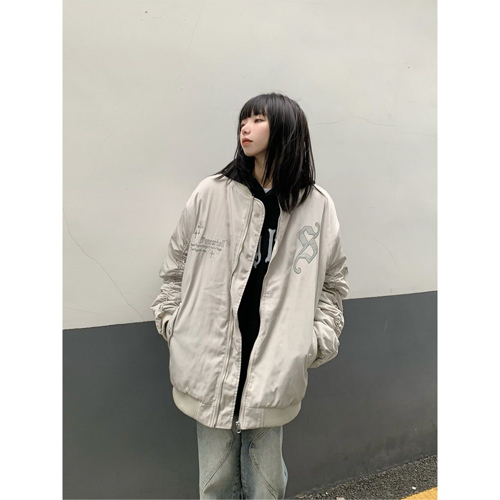 Áo khoác bomber nam nữ họa tiết nổi phối tay nhún ấm áp phong cách dạo phố Hàn