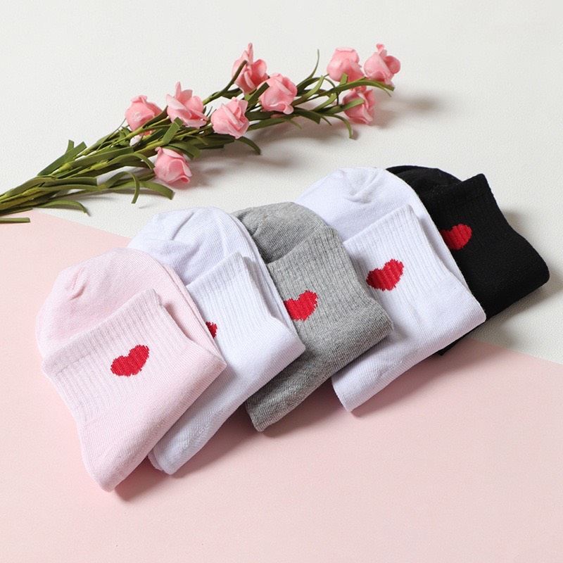 Tất vớ nữ cổ cao hoạ tiết trái tim nhiều màu cotton cao cấp( giá bán theo đôi)