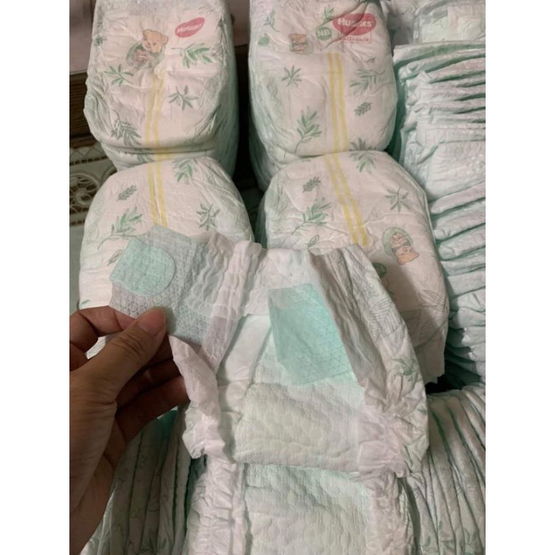 Combo 50c tã dán sơ sinh huggies 3-5kg