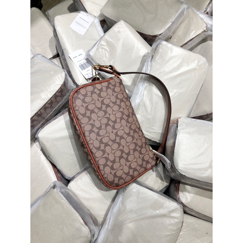 Túi Coach nolita size 19