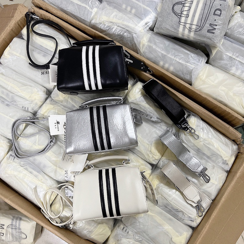 Túi xách kẻ ba sọc đưo chéo siêu xinh