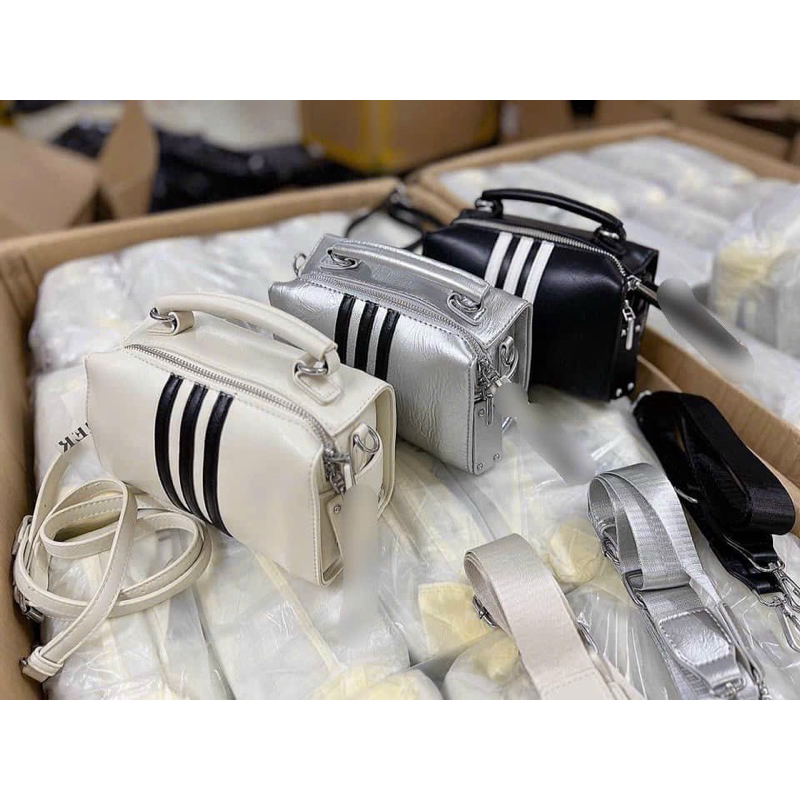 Túi xách kẻ ba sọc đưo chéo siêu xinh