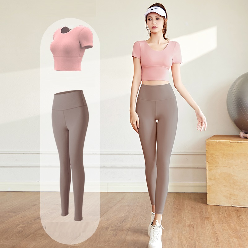 Set đồ tập Gym Yoga nữ 2 món áo croptop mút đúc và quần legging nâng mông tôn dáng, bộ đồ quần áo tập Gym Yoga 2024