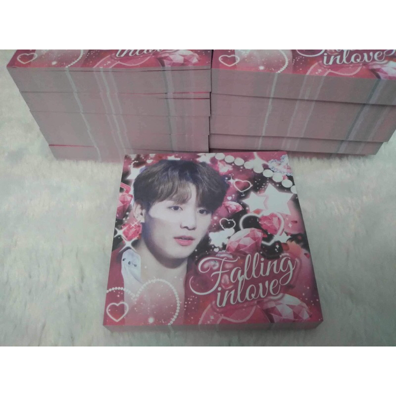 Box mix giấy ghi chú BTS