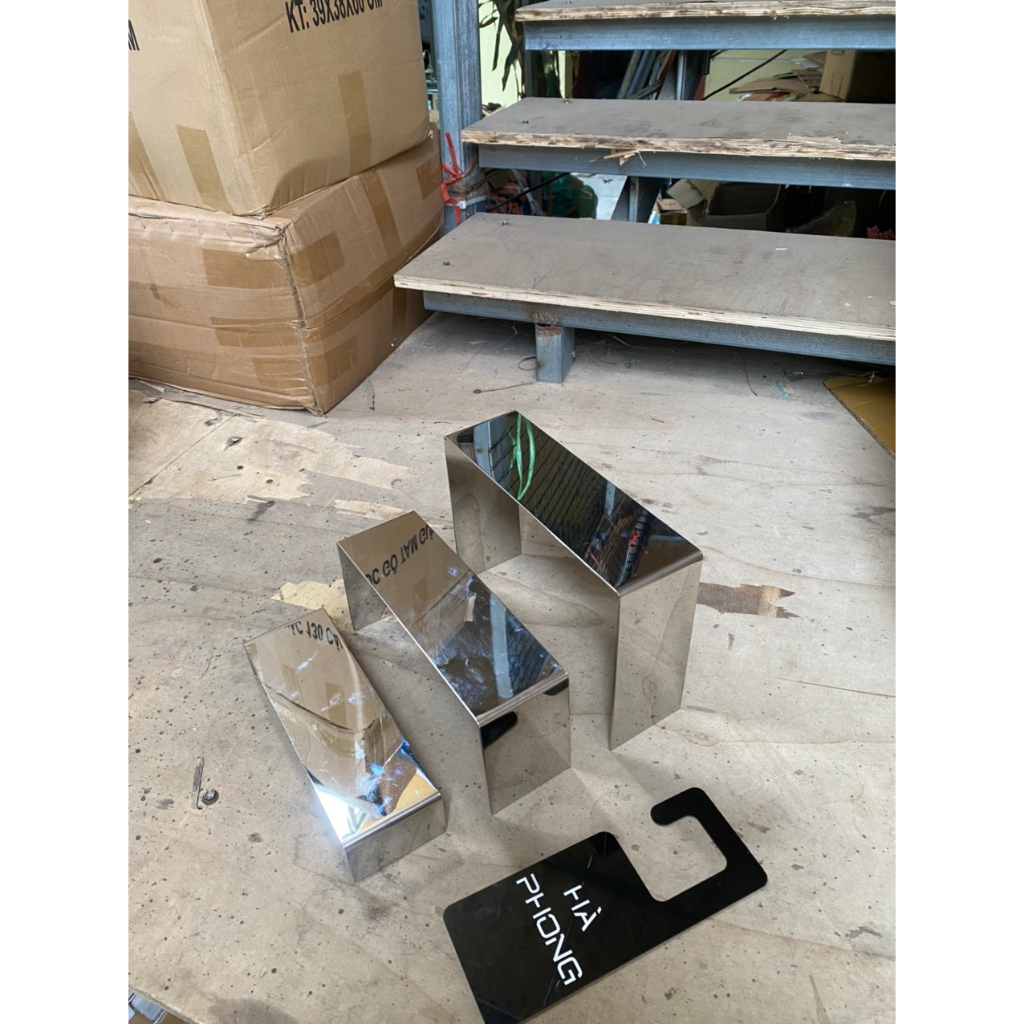 Móc treo quần áo, Cây treo túi để bàn đế inoc