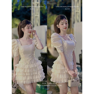 Đầm dáng xoè tầng cổ vuông đính hoa Datasco