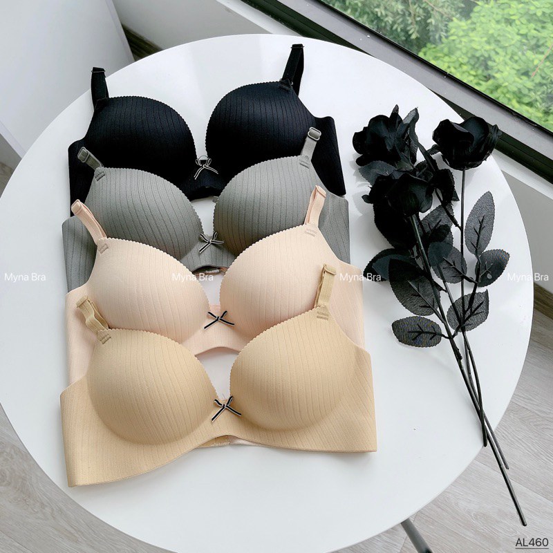 Áo lót đúc không gọng nâng ngực đệm vừa Myna Bra: AL460