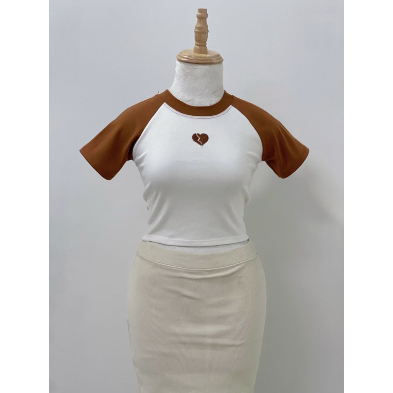 Áo Croptop Ráp Lăng Thêu Tim ( NTN )