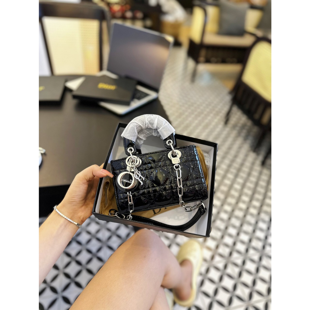 Túi DIO LADY sz 17cm để vừa điện thoại, hàng fullbox siêu đẹp. Túi đeo chéo túi ví hàng xịn