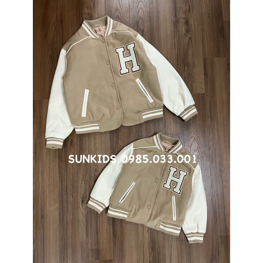 Áo khoác bomber bé trai bé gái tay phối thêu chữ H