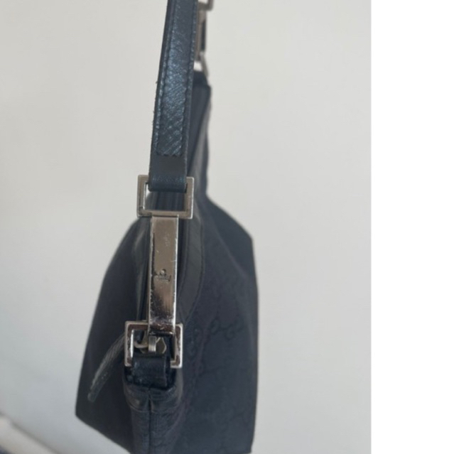 Túi Gucci Monogram Pochette