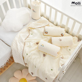 Chăn xô cho bé Molli làm từ vải muslin thêu hình kết hợp với vải nhung hạt