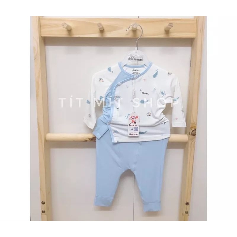 Bộ sơ sinh dài tay cài lệch Avaler mẫu mới