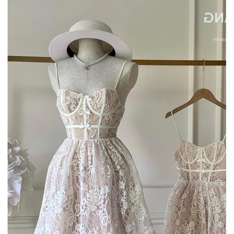 Đầm ren xoè 2 dây cao cấp