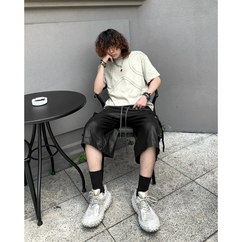 Áo thun unisex màu be local brand HUGU - THE CURVES - họa tiết đường cong, cotton 2 chiều, form boxy