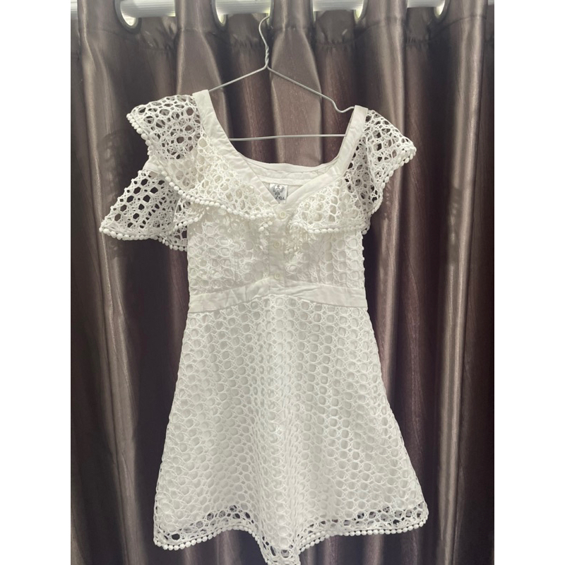 pass váy trắng tiểu thư size S