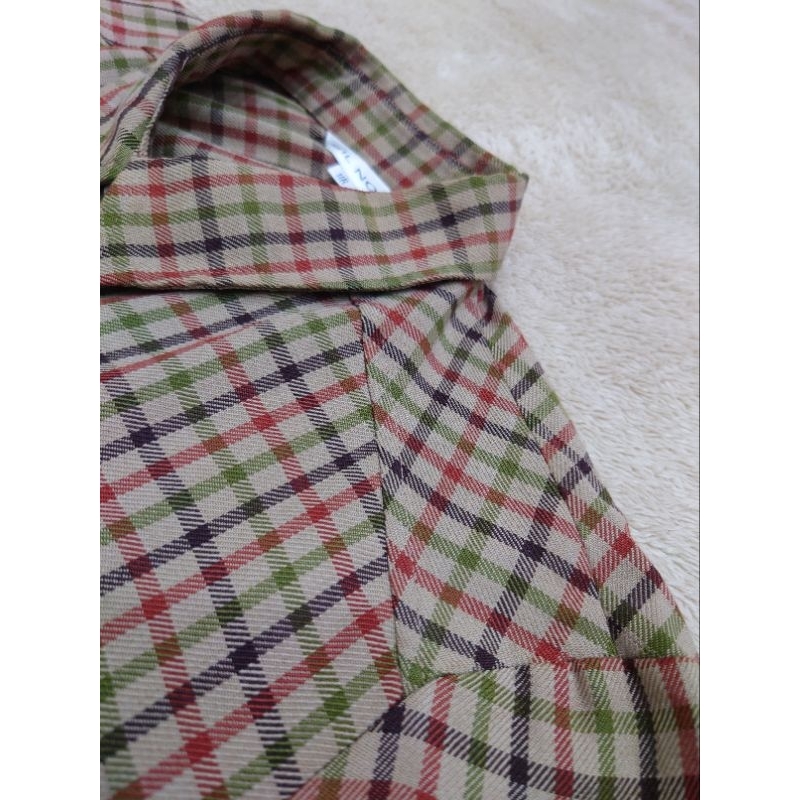 Áo sơ mi kiểu nữ SIL NOIR kẻ sọc caro màu nâu nhạt tay dài có 2 túi trước ngực chất vải dày dặn