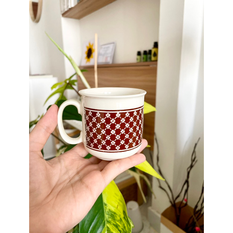 Cưng Ha Home -  - Ly sứ hoạ tiết hoa màu nâu