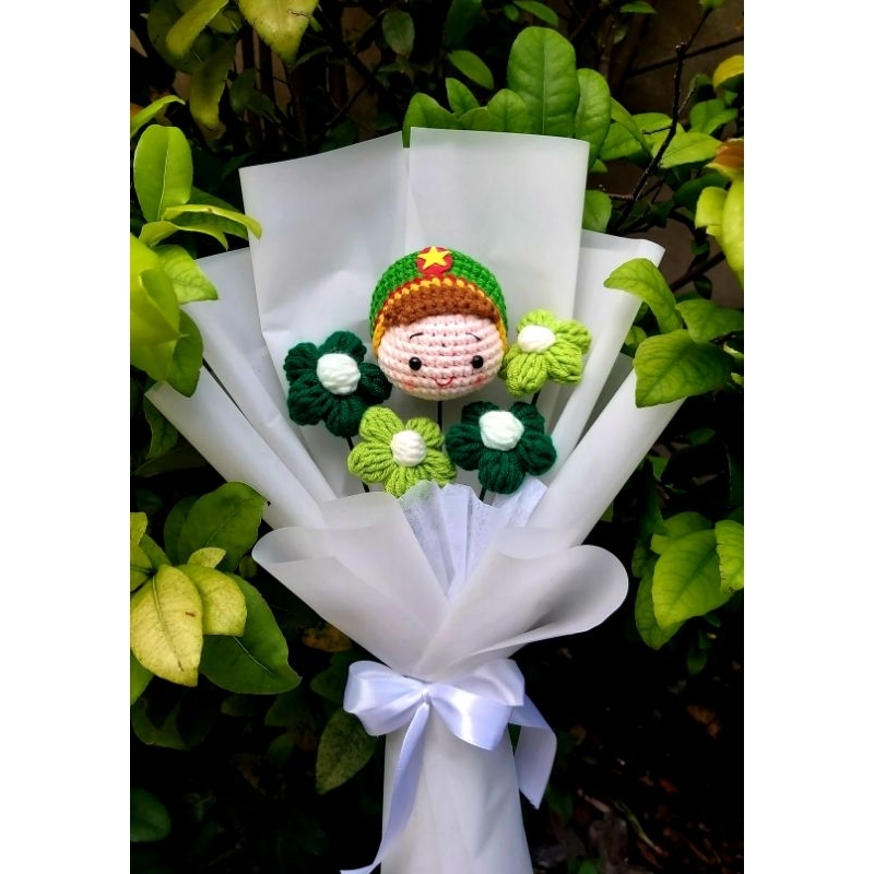 Bó hoa len chú công an đáng yêu + hàng sẵn tại TPHCM