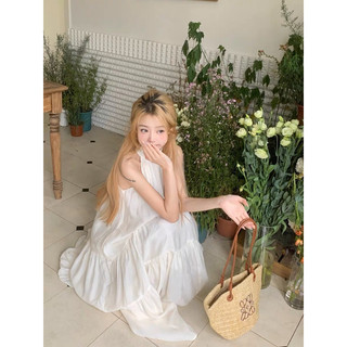 Váy Trắng Nơ Xoè Cổ Yếm
