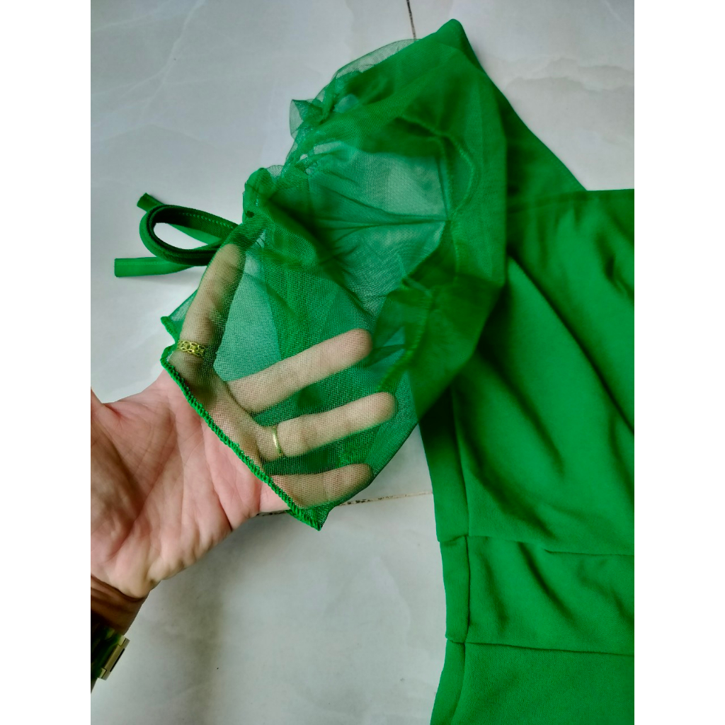 SÉT ĐẦM KÈM QUẦN ĐÙI-PHỐI TAY LƯỚI SIÊU HOT. AK099