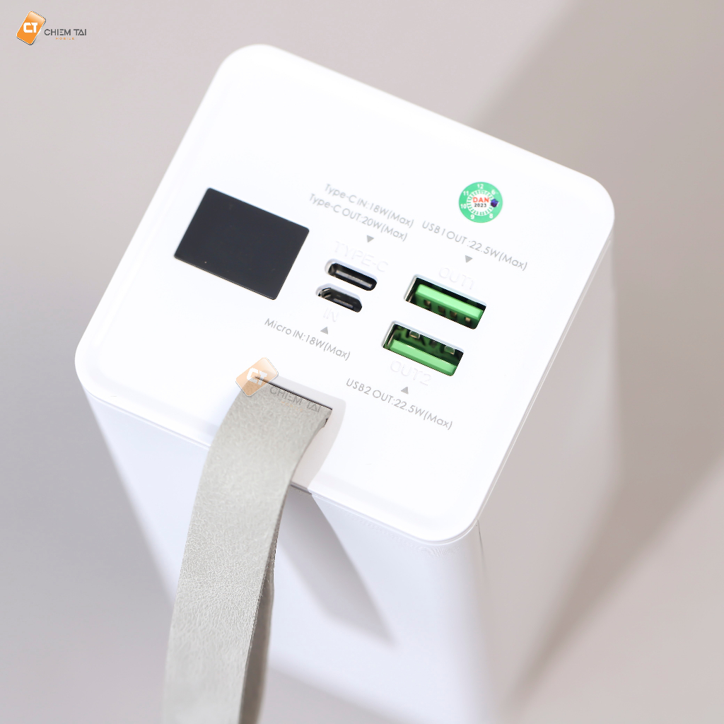 Pin sạc dự phòng tích hợp đèn LED 50000mAh 22.5W Remax RPP-321