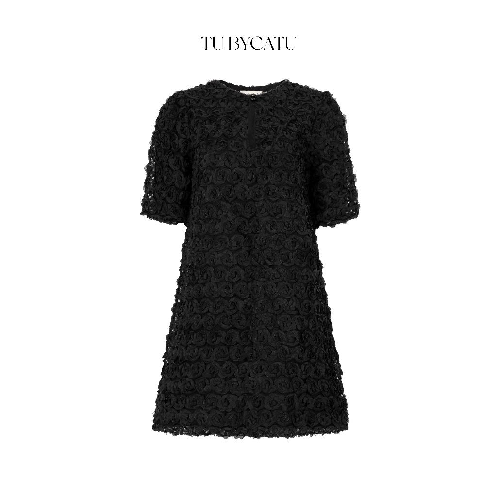 TUBYCATU | Đầm tay ngắn chất liệu ren hoạ tiết hoa hồng màu đen