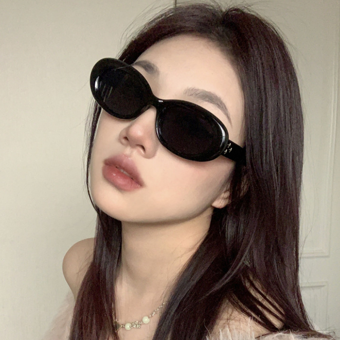 Kính mắt y2k đen BEAR18 phong cách cá tính dành cho nam và nữ